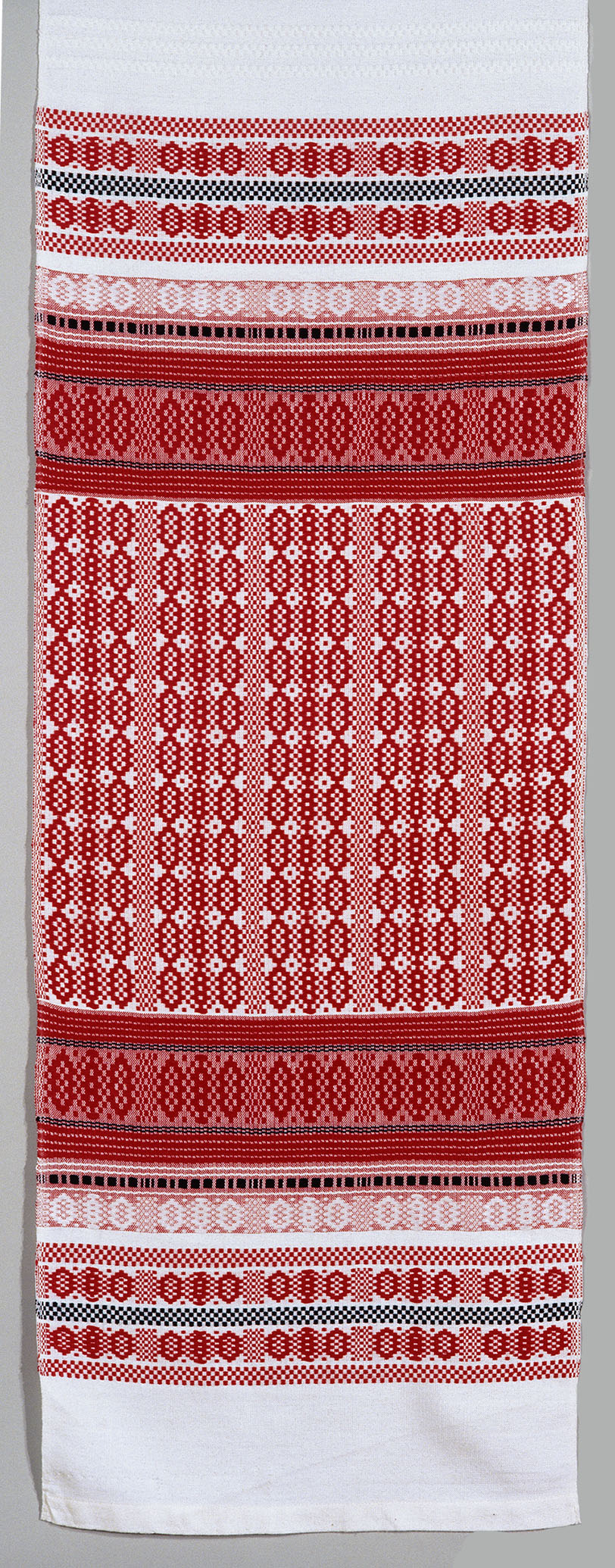 І. Нечиренко. Рушник «Калачик». 1990. Бавовна, ручне перебірне ткацтво